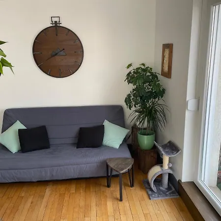 70m2 Dans Maison Avec Jardin